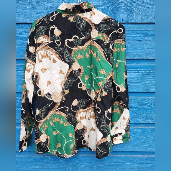 Beautiful shirt - Picture 4 of 6